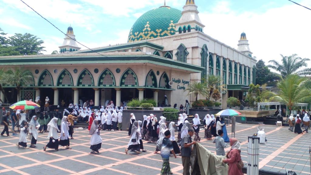 Jadwal Sholat Hari Ini di Kabupaten Ciamis, Sabtu 14 Februari 2026