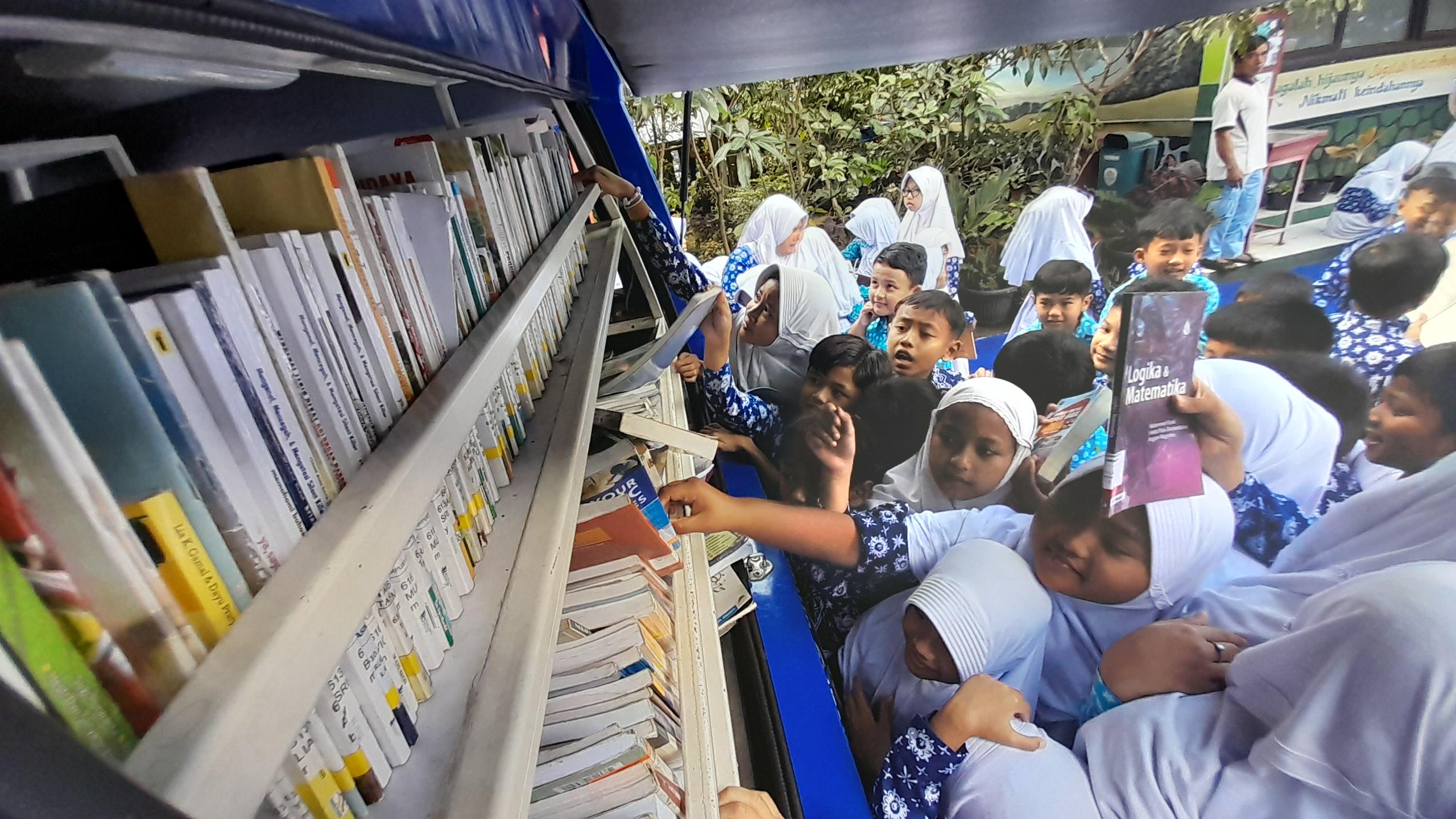 TP PKK Kota Tasikmalaya Dorong Budaya Membaca di SDN Citapen