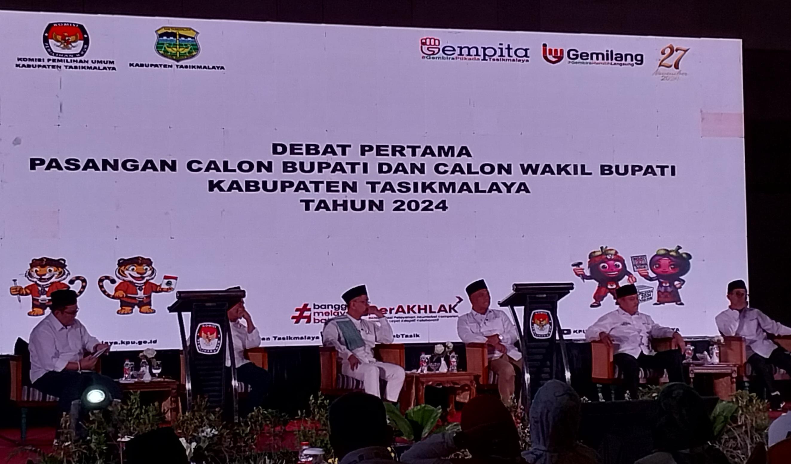 Debat Pilkada Tasikmalaya Paparkan dan Saling Sindir Pembangunan Infrastruktur Tak Memadai