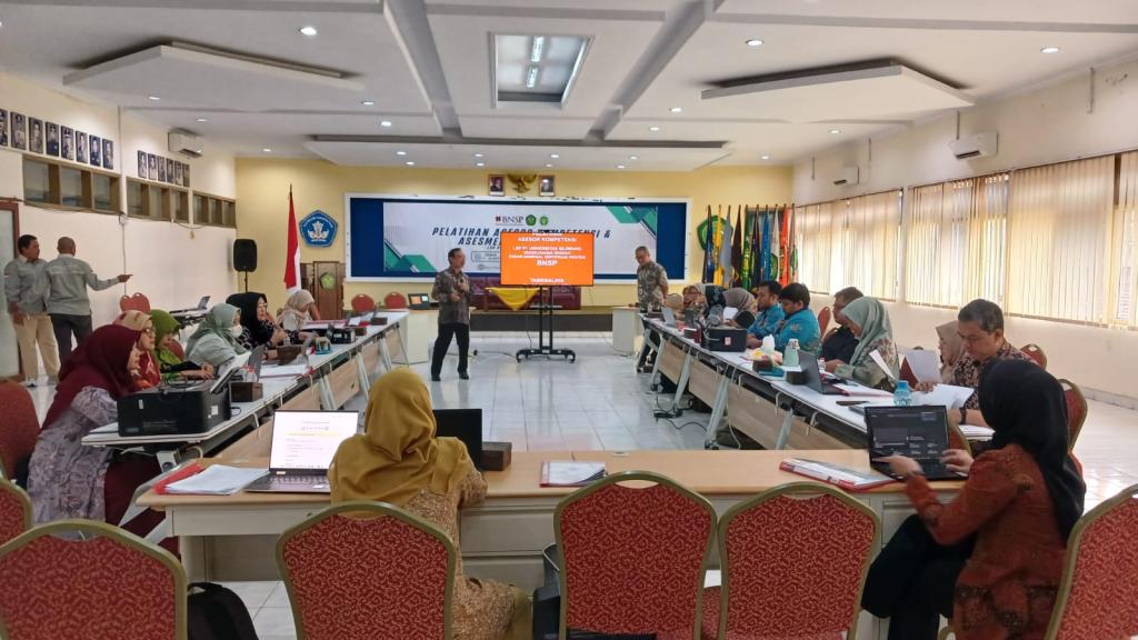 24 Calon Asesor Ikuti Pelatihan Asesor Kompetensi dan Asesmen di LSP P1 Unsil Tasikmalaya