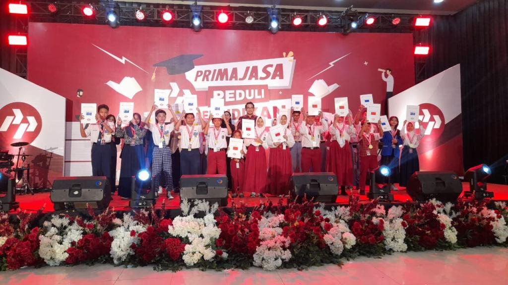500 Pelajar dan Mahasiswa Terima Beasiswa dari Program Primajasa Peduli Pendidikan Senilai 1,5 Miliar