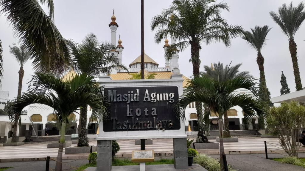 Jadwal Sholat Hari Ini di Kota Tasikmalaya, Minggu 19 Oktober 2025