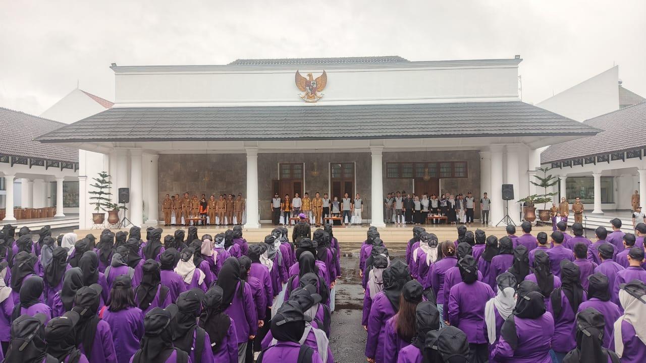 953 Mahasiswa Unigal Dilepas untuk KKN, Bupati Ciamis: Jaga Nama Baik Kampus!