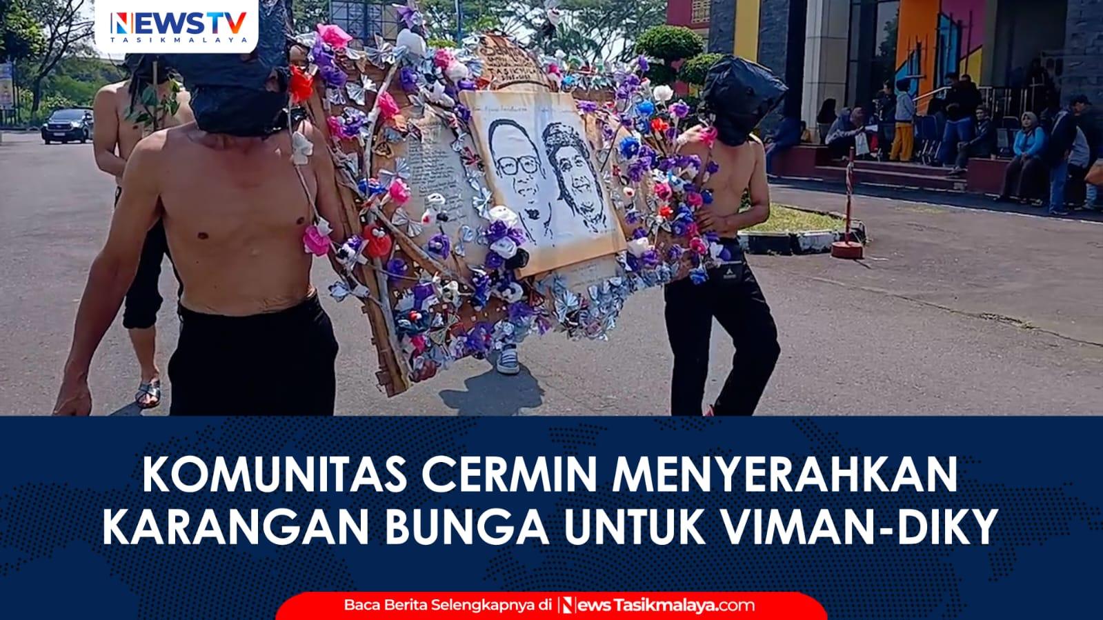 VIDEO: Aksi Unik Aktivis Lingkungan di Tasikmalaya Kirim Karangan Bunga dari Sampah untuk Viman-Diky