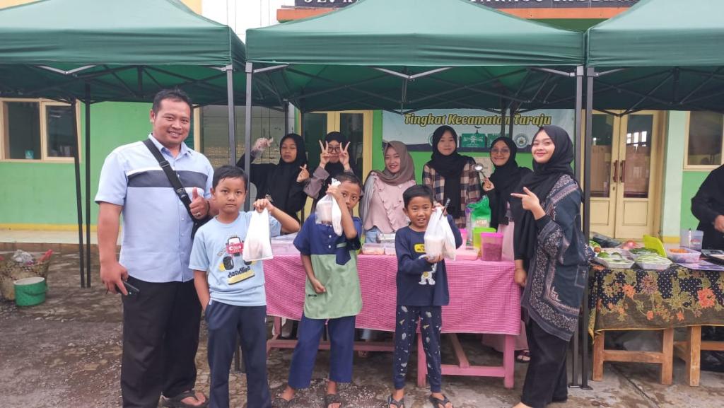 Bazar Ramadan di Taraju Ramai Dikunjungi Warga, Beragam Kuliner Khas Jadi Buruan