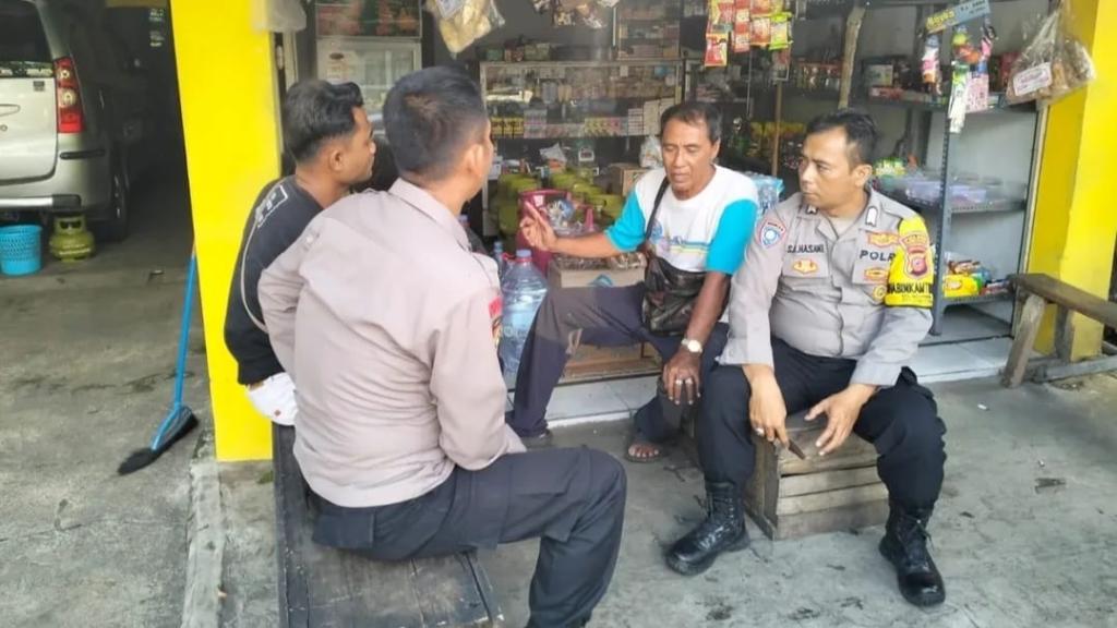 Bhabinkamtibmas Polsek Cihideung Tasikmalaya Ajak Warga Tingkatkan Kewaspadaan dan Kamtibmas Antisipasi C3