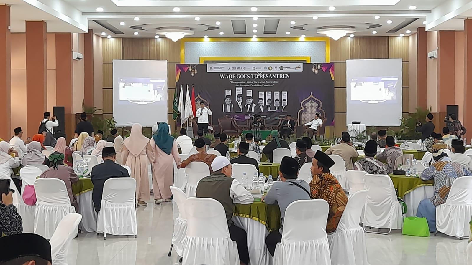 BWI Dorong Gerakan Wakaf Uang di Pesantren Lewat Program Waqf Goes to Pesantren
