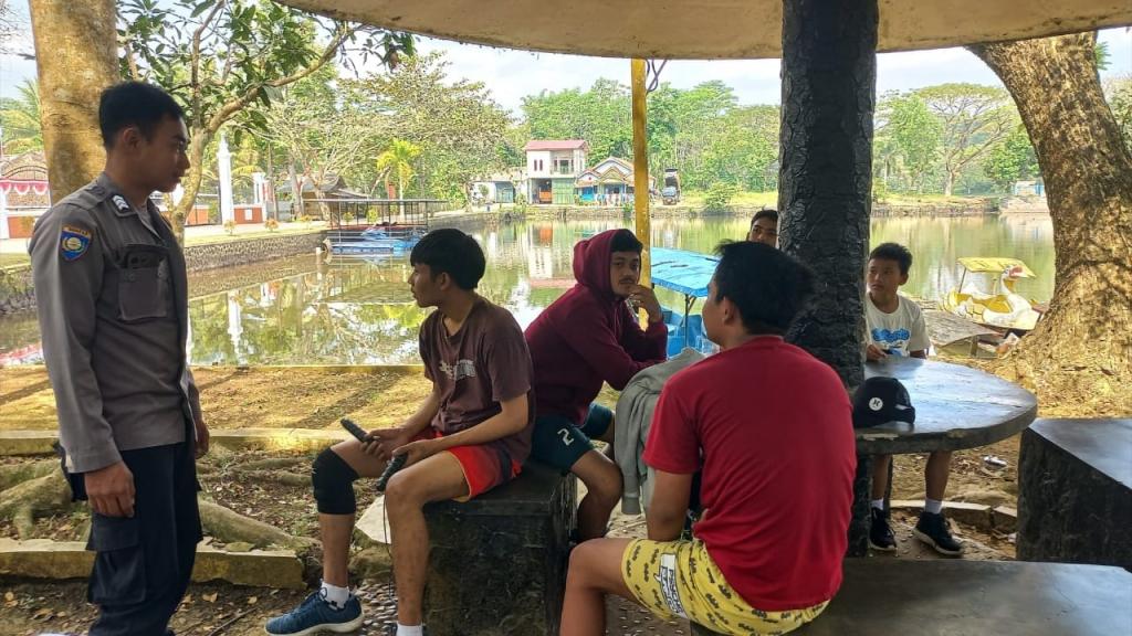 Cegah Kenakalan Remaja, Polsek Tanjungjaya Tasikmalaya Patroli Sasar Tempat Keramaian