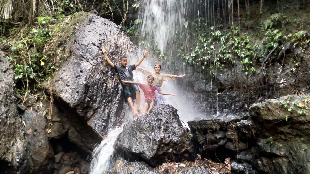 Curug Putri, Permata Tersembunyi di Kota Banjar yang Menyajikan Keindahan Alam Asri