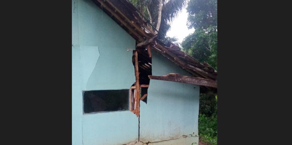 Dapur Rumah Warga Ciamis Rusak Diterjang Sambaran Petir, Pemilik Alami Luka Ringan