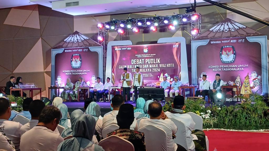 Debat Publik Pertama Pilwalkot Tasikmalaya, Lima Paslon Saling Serang Program Andalan