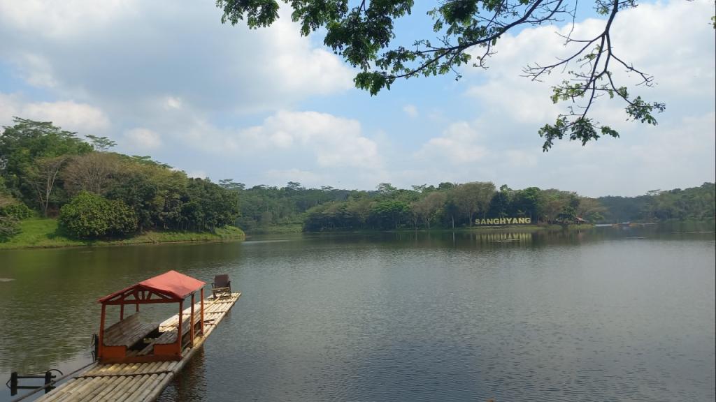 Dibalik Pesona Alam dan Mitos Situ Sanghyang Tasikmalaya: Cerita Cinta yang Mengubah Sejarah