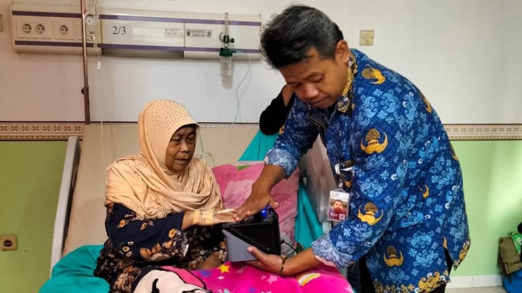 Disdukcapil Ciamis Jemput Bola Perekaman KTP-el di Rumah Sakit, Layani Warga Sakit di Malam Hari