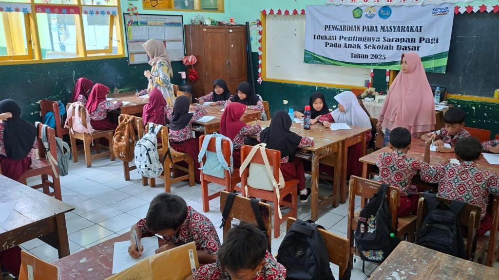 Dosen FIK Unsil Tasikmalaya Edukasi Pentingnya Sarapan Pagi pada Siswa SDN 2 Setiamulya