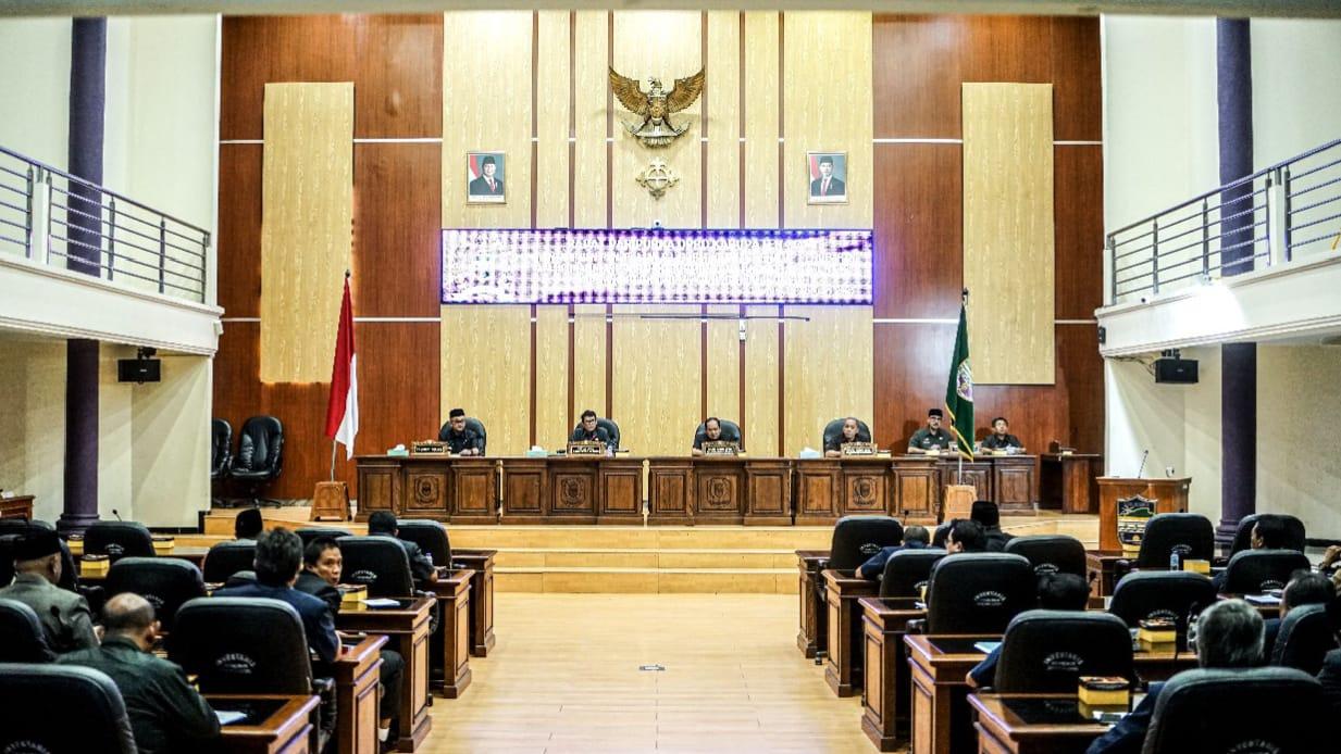 DPRD Ciamis Bahas Raperda Pajak dan Retribusi Daerah, Seluruh Fraksi Setuju
