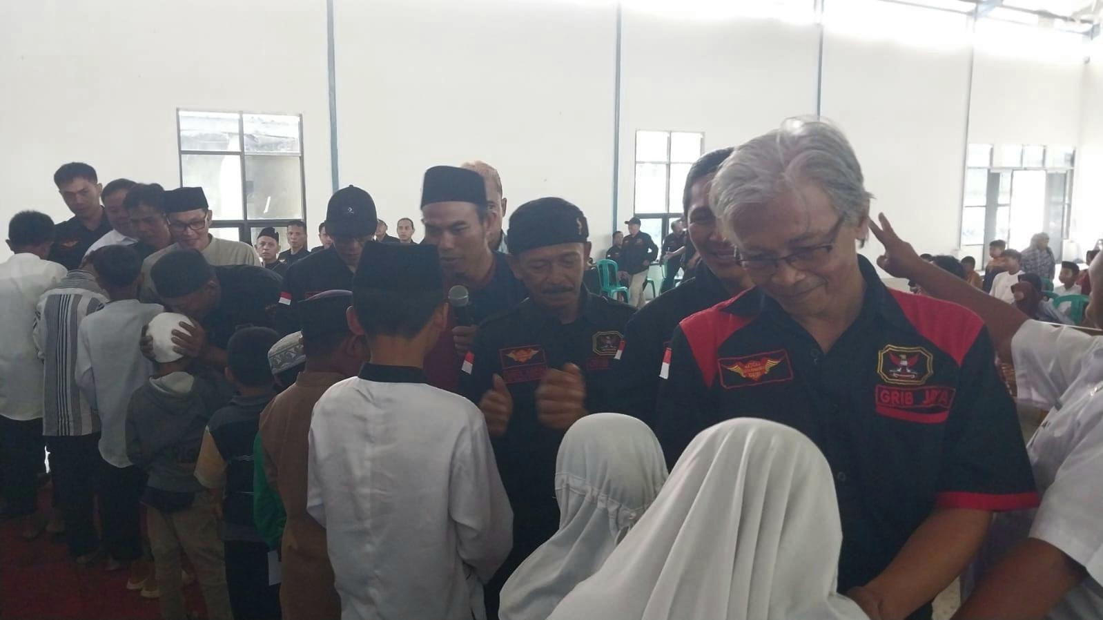 Sambut Ramadhan 1446 H, GRIB Jaya Karangnunggal Tasikmalaya Santuni Anak Yatim Piatu