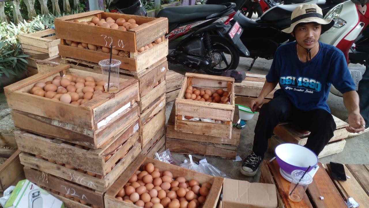 Harga Telur Ayam Ras di Pasar Manis Ciamis Tembus Rp 30.000/kg, Penjual Keluhkan Turunnya Pembeli
