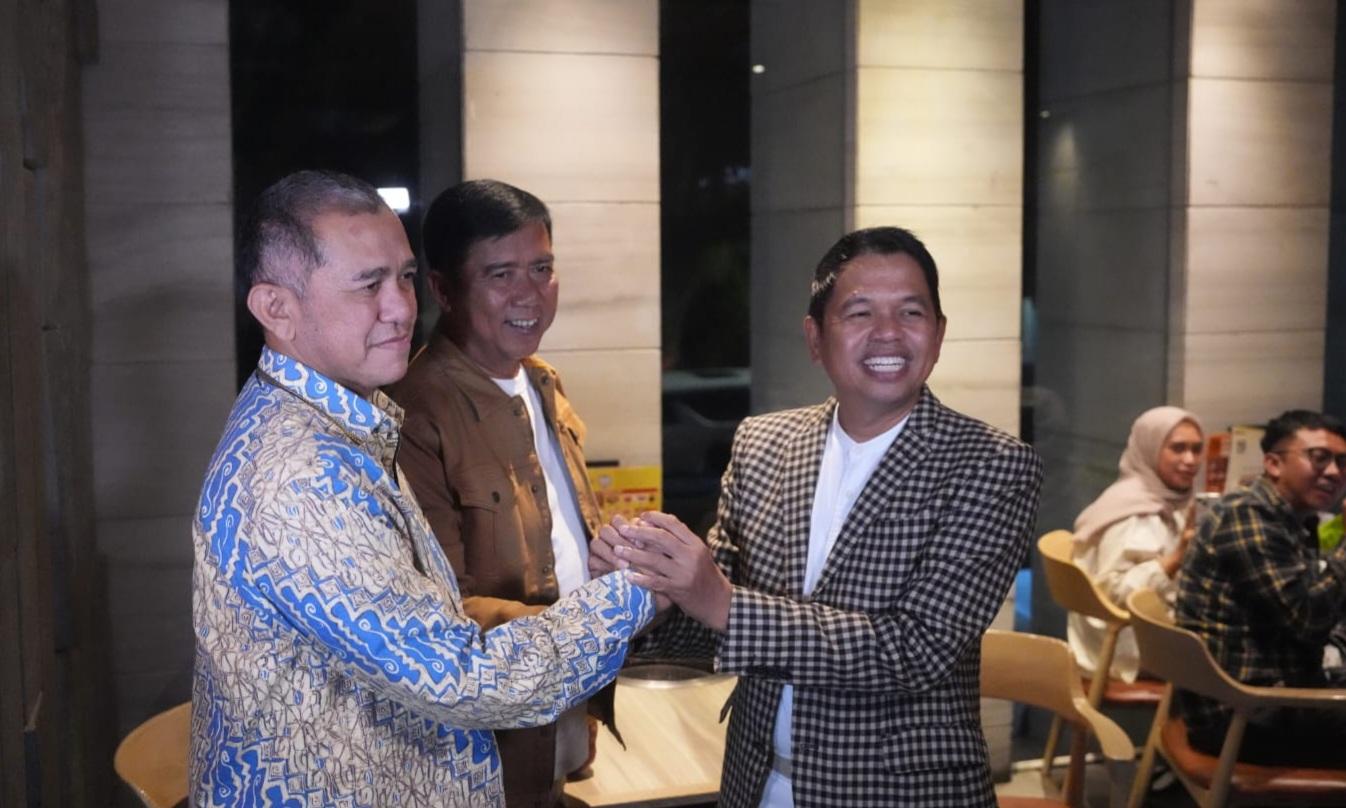 Ketum Golkar Airlangga Umumkan Dedi Mulyadi Jadi Calon Gubernur di Pilgub Jabar 2024