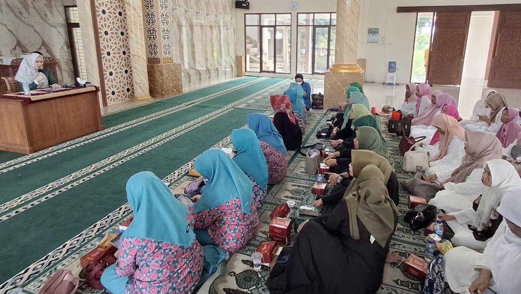 Jelang Pilkada Kota Tasikmalaya, Nurhayati Mulai Bermanuver Silaturahmi dengan Warga Mangkubumi