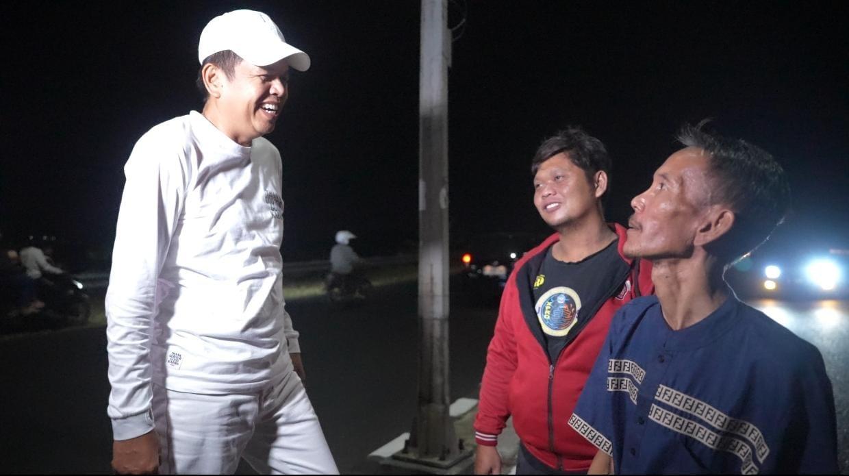 Ismail Tunjukkan ke Dedi Mulyadi Lokasi Kecelakaan Motor Eky-Vina di Cirebon