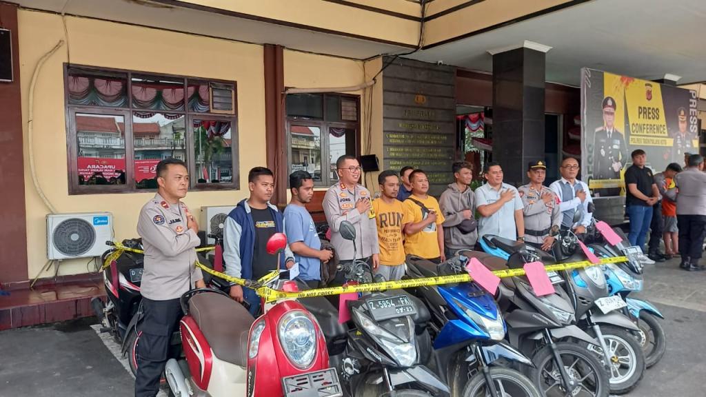 Penipuan Modus Baru Korban Tukang Las di Tasikmalaya Terbongkar, 12 Motor Curian Diamankan