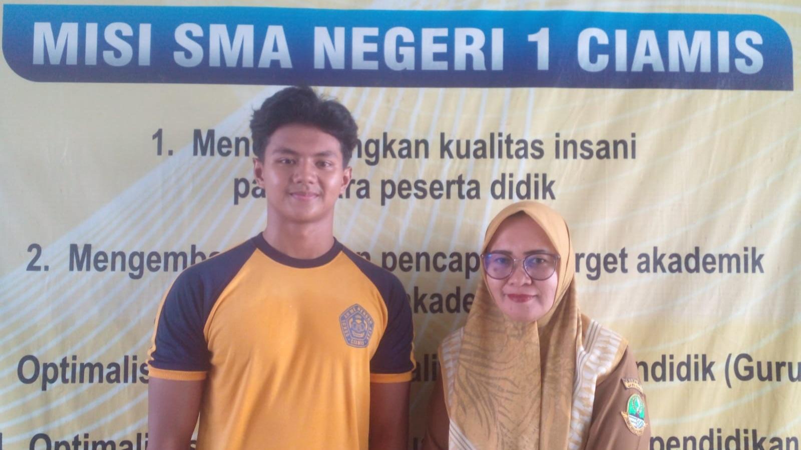 Siswa SMAN 1 Ciamis Sabet 2 Medali Perak di Kejuaraan Selam Shark Open V 2024