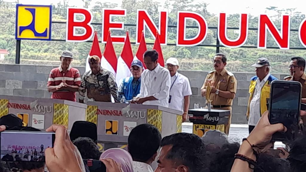 Presiden Jokowi Resmikan Bendungan Leuwikeris di Cineam Tasikmalaya