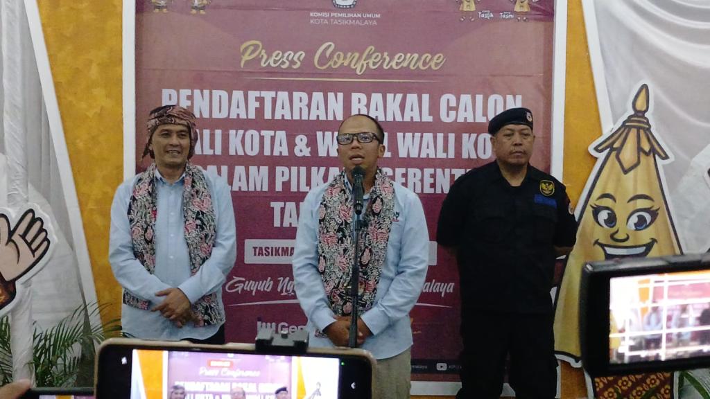 Viman-Dicky Daftar ke KPU untuk Pilkada Kota Tasikmalaya Setelah Tempuh Lari 60 Kilometer