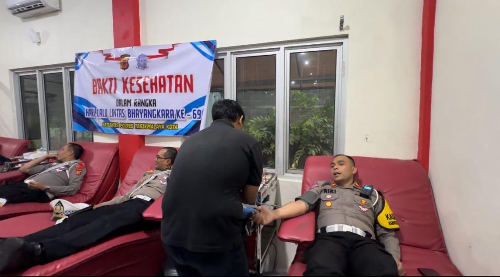 Donor Darah Satlantas Polres Tasikmalaya Kota Dalam Rangka Peringatan Hari Lalu Lintas Bhayangkara ke-69
