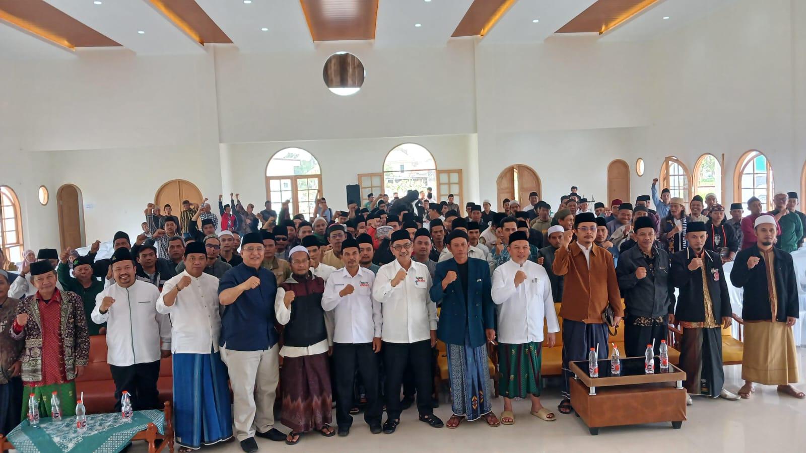 Ratusan Ulama dan Tokoh Masyarakat Tasikmalaya Deklarasikan Dukungan untuk Ivan-Dede
