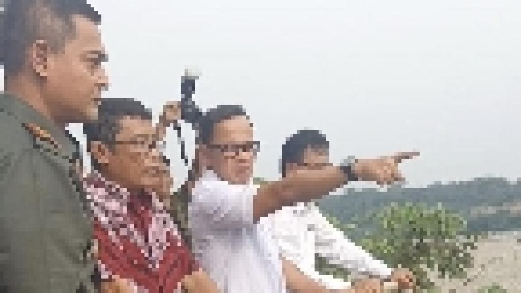 Sampah Ancam Bendungan Leuwikeris, Wamendagri Minta Gubernur Jabar Turun Tangan