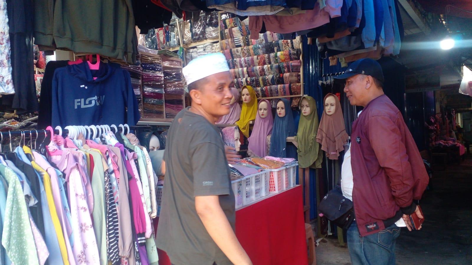 Pedagang di Pasar Manis Ciamis Kembali Berjualan usai Kebakaran