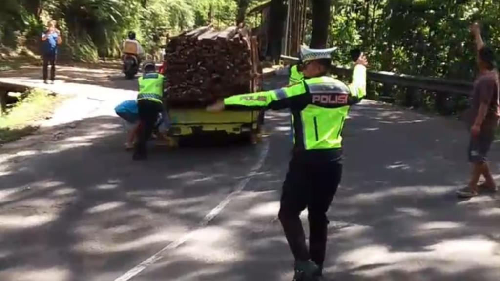 Cerita Tanjakan Bohong Tasikmalaya yang Sulit Ditaklukkan Pemudik