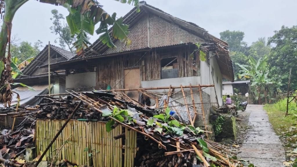 4 Rumah di Purwadadi Ciamis Rusak Diterjang Angin Kencang