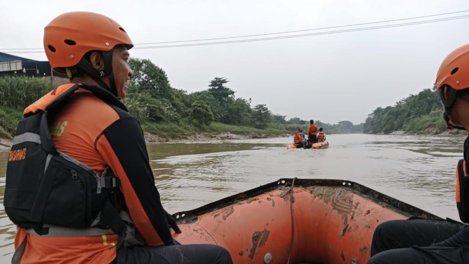 Hendak Tangkap Biawak, Pemancing Tenggelam di Sungai Citarum Karawang Barat