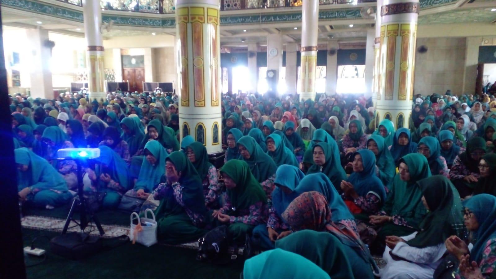 Ribuan Jamaah Pengajian di Ciamis Kirim Doa untuk Kesembuhan Bupati Herdiat Sunarya