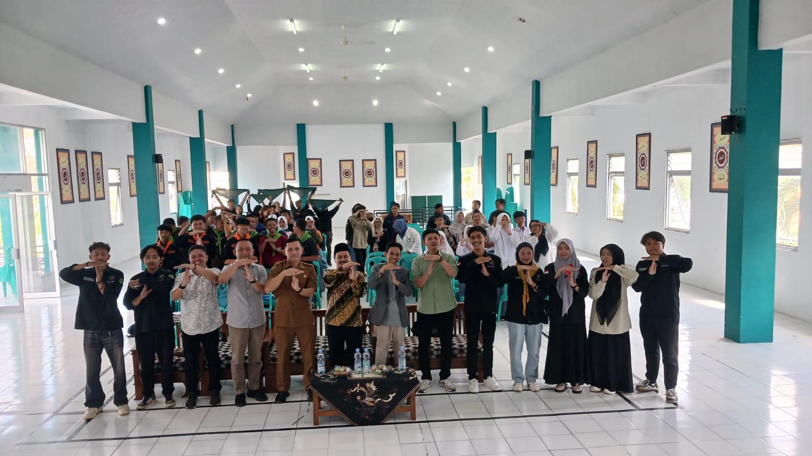 IAIT dan DLH Kota Tasikmalaya Bersinergi Edukasi Ratusan Siswa Pecinta Alam Soal Pengelolaan Sampah