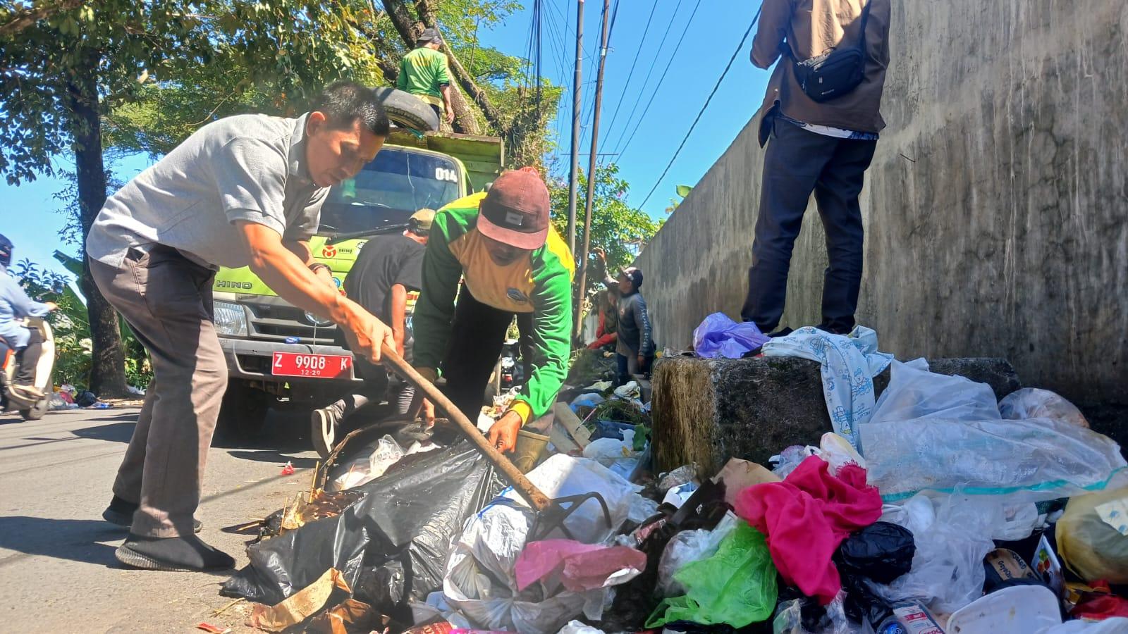 DLH Kota Tasikmalaya Jalin Komunikasi dengan Pemilik Lahan untuk Cegah TPS Liar Bermunculan