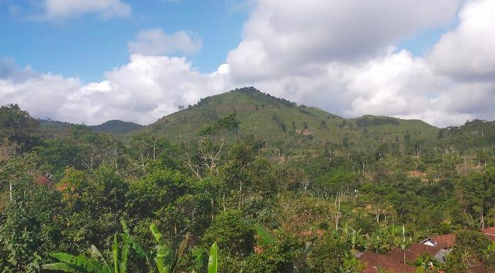 Jejak Sejarah Gunung Satria dan Mitos di Perbatasan Tasikmalaya-Garut