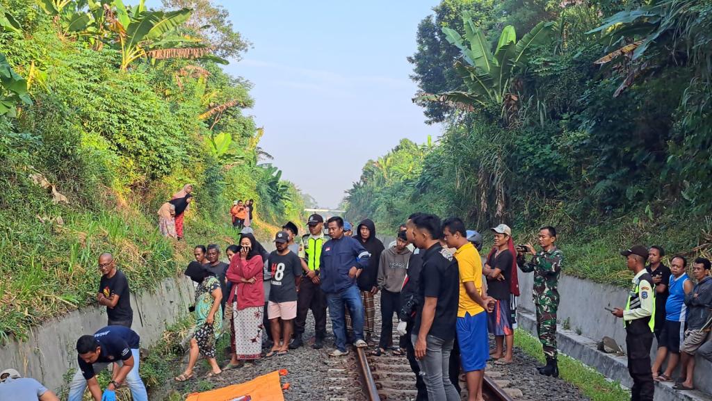 Perempuan Tewas Diduga Tertabrak Kereta di Awipari Tasikmalaya