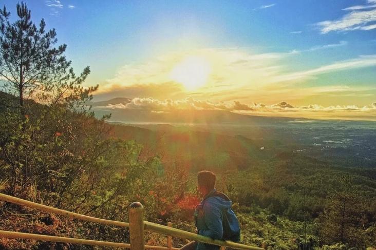 Cara Seru Menikmati Panorama Alam Gunung Galunggung Tasikmalaya yang Menakjubkan