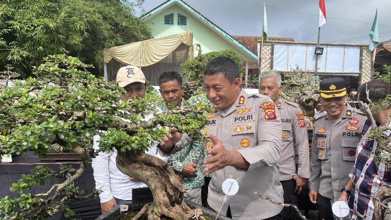 Kapolres Cup Bonsai 2025 di Cisayong Tasikmalaya Meriahkan Hari Bhayangkara ke-79