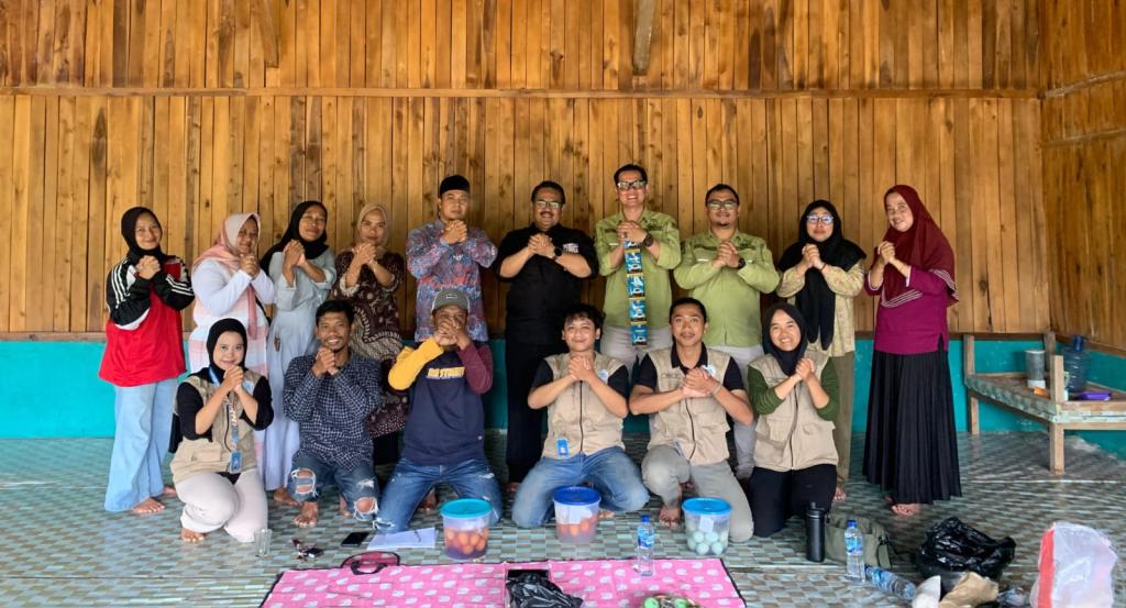 Mahasiswa Unper Tasikmalaya Bangun Ketangguhan Desa Lewat KKN Tematik Mitigasi Bencana di Cineam