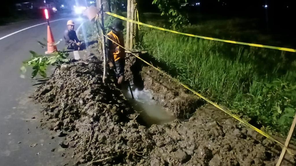 Pipa JDU Tirta Anom Bocor di Jalan Gerilya, 170 Sambungan Rumah Terdampak