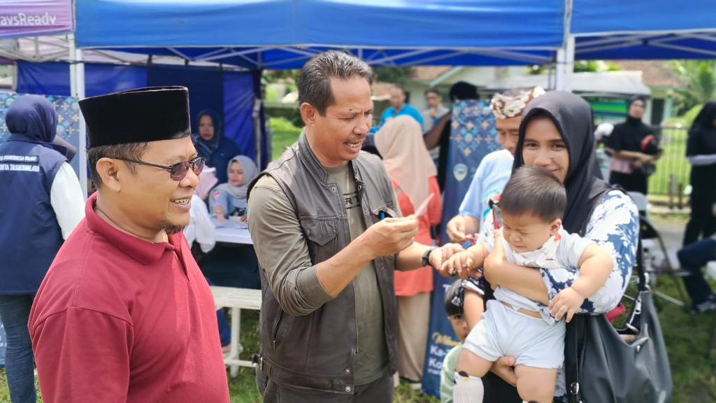 Layanan Disdukcapil “On The Spot” di Raksa Budaya Santun Diserbu Warga Indihiang Tasikmalaya