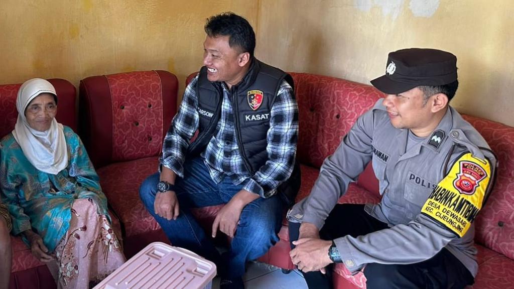 Sat Reskrim Polres Ciamis Salurkan Bantuan Sembako Lewat Program Jumat Berkah