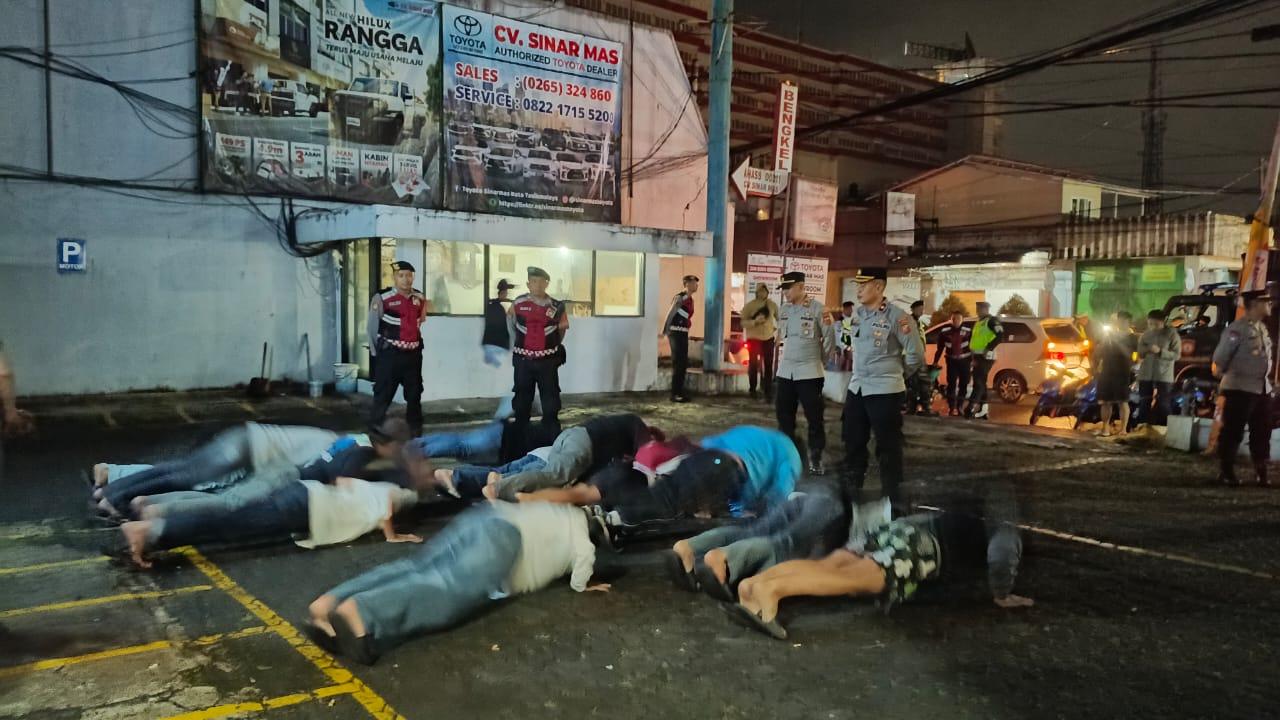 Belasan Remaja Pesta Miras Digerebek Tim Gabungan di Jalan HZ Mustofa Tasikmalaya