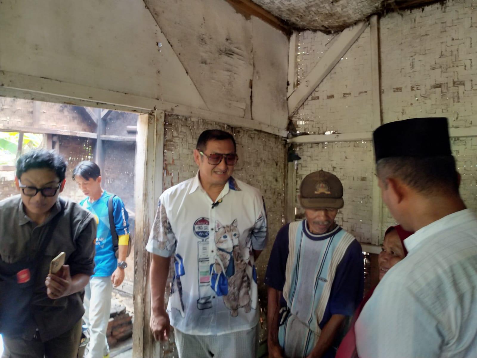 Bos Koi Asal Bandung Bangun Rumah Layak Huni untuk Keluarga Miskin di Kota Banjar