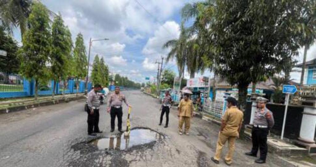 Satlantas Polres Banjar dan Pemkot Inspeksi Jalan Rusak di Ruas Mayjen Lili Kusumah