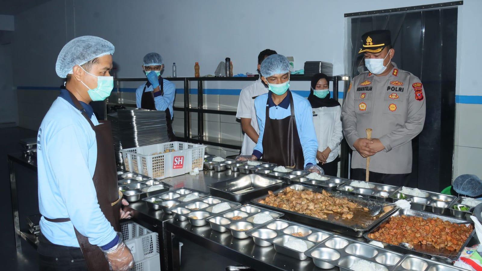 Kapolres Ciamis Sidak Dapur SPPG Bhayangkari, Pastikan Kualitas Makanan dan Kesehatan Karyawan Terjaga